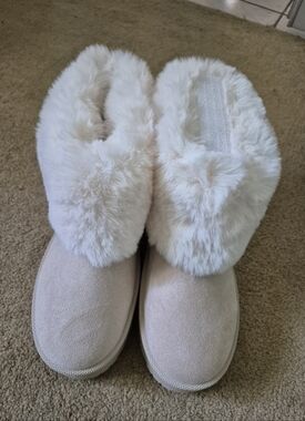 Plush Faux Fur Cuff Slip-On Slippers - Cream
